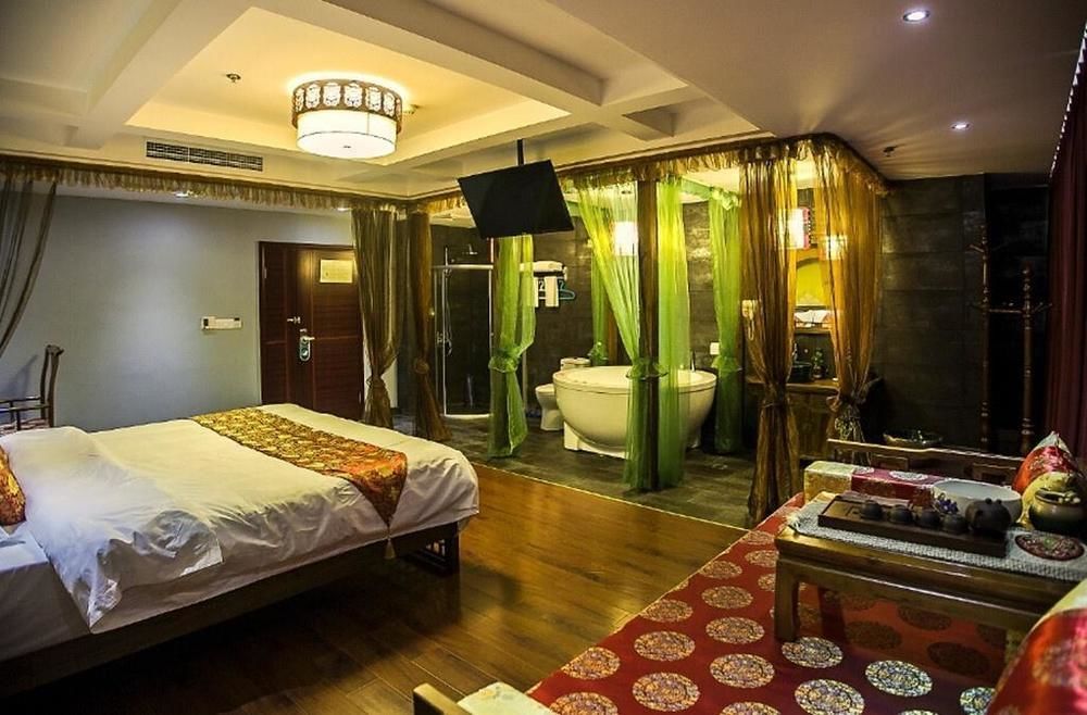 Chongqing Xinhao Theme Hotel Bagian luar foto