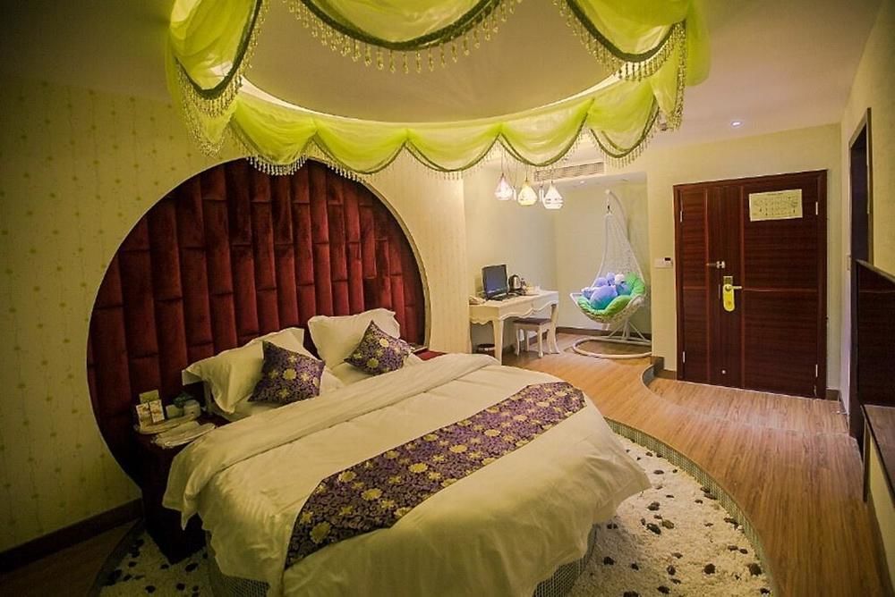 Chongqing Xinhao Theme Hotel Bagian luar foto