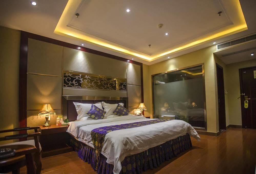 Chongqing Xinhao Theme Hotel Bagian luar foto